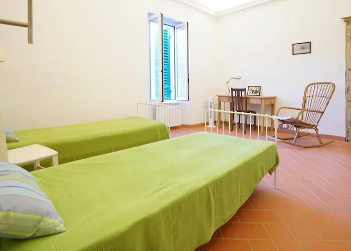 In D'albenga Holiday home